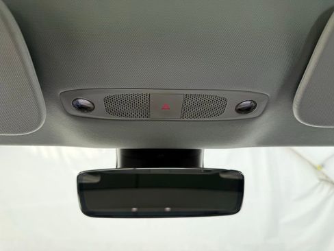 Used 2022 Tesla Model 3 image 32