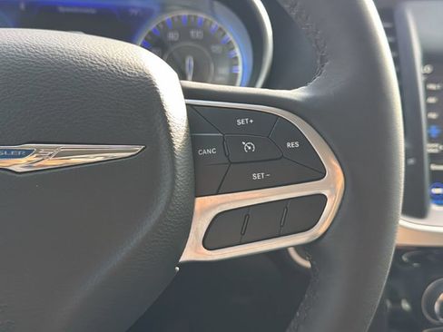 Used 2023 Chrysler 300 Touring w/ Sport Appearance Package RWD image 21