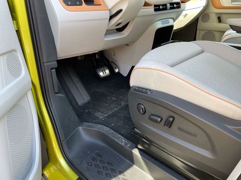 New 2025 Volkswagen ID. Buzz 1st Edition AWD/4WD image 14