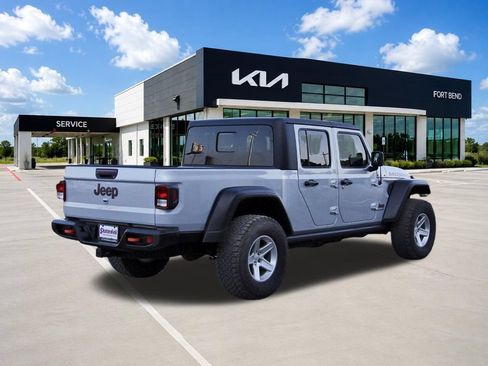 Used 2022 Jeep Gladiator Mojave w/ Cold Weather Group AWD/4WD image 5