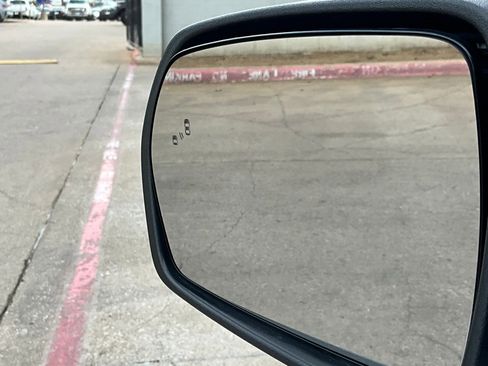 Used 2023 Ford Edge SEL image 20