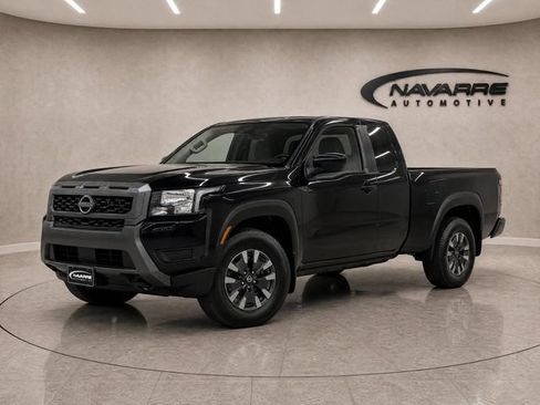 Used 2025 Nissan Frontier SV RWD image 4