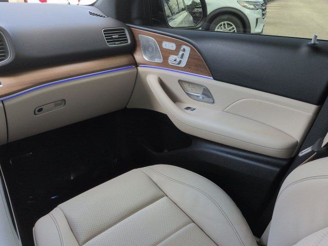 Used 2025 Mercedes-Benz GLE 450e 4MATIC image 18
