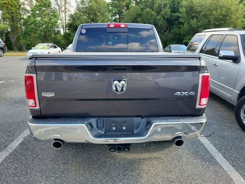 Used 2018 RAM 1500 Laramie w/ Convenience Group AWD/4WD image 5