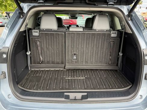 Used 2022 Toyota Highlander Limited AWD/4WD image 21