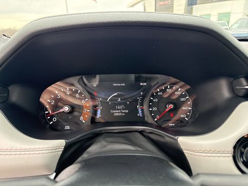 Used 2025 Jeep Compass Limited image 22