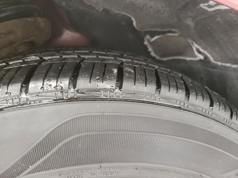 Used 2016 Chevrolet Malibu LT w/ Power Convenience Package image 4