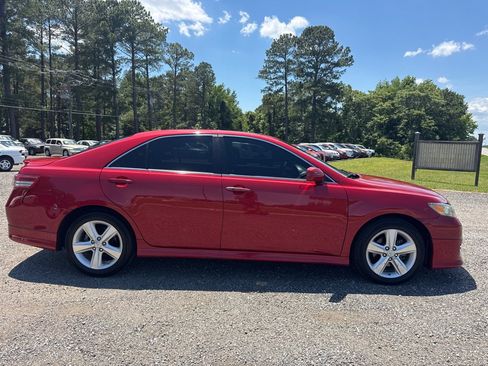 Used 2011 Toyota Camry SE w/ SE/XLE Extra-Value Pkg FWD image 15