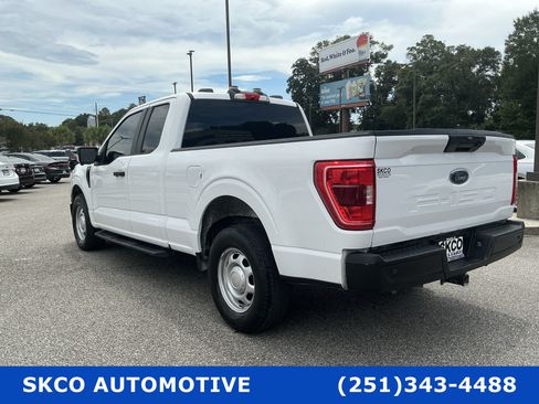 Used 2022 Ford F150 XL w/ Equipment Group 101A High RWD image 3