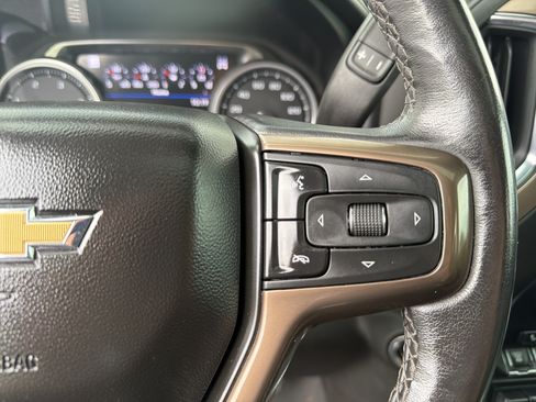Used 2022 Chevrolet Silverado 3500 High Country w/ Z71 Off-Road Package AWD/4WD image 69