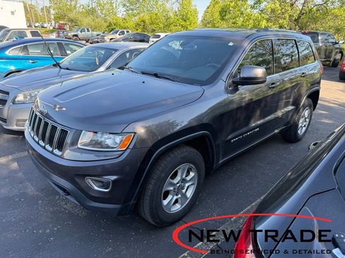 Used 2015 Jeep Grand Cherokee Laredo w/ Quick Order Package 23E AWD/4WD image 1