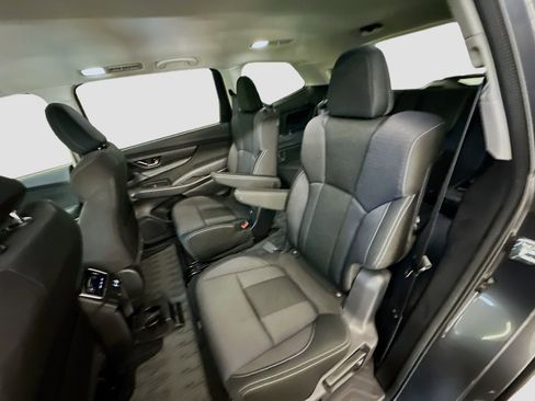 Used 2025 Subaru Ascent Premium image 28