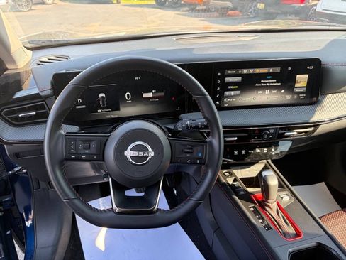 Used 2025 Nissan Kicks SR w/ Interior Electronics Package AWD/4WD image 15
