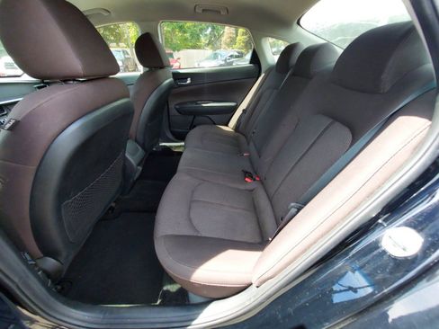 Used 2019 Kia Optima LX FWD image 9