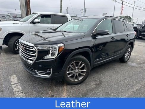 Used 2022 GMC Terrain SLT image 3
