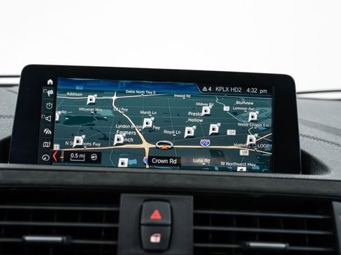 Used 2018 BMW M2 image 32