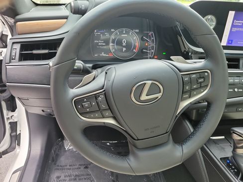 Used 2024 Lexus ES 350 w/ Premium Package FWD image 25