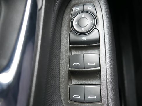 Used 2023 Chevrolet Equinox RS AWD/4WD image 27