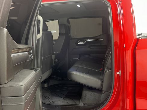 Used 2026 Chevrolet Silverado 1500 LT w/ Safety Package AWD/4WD image 15