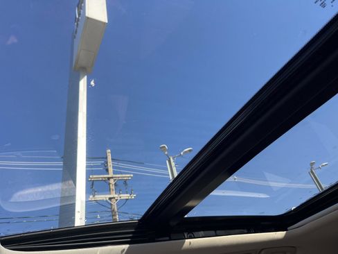 Used 2025 INFINITI QX60 Sensory image 23