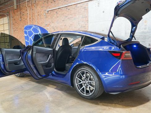 Used 2020 Tesla Model 3 Standard Range Plus RWD image 24