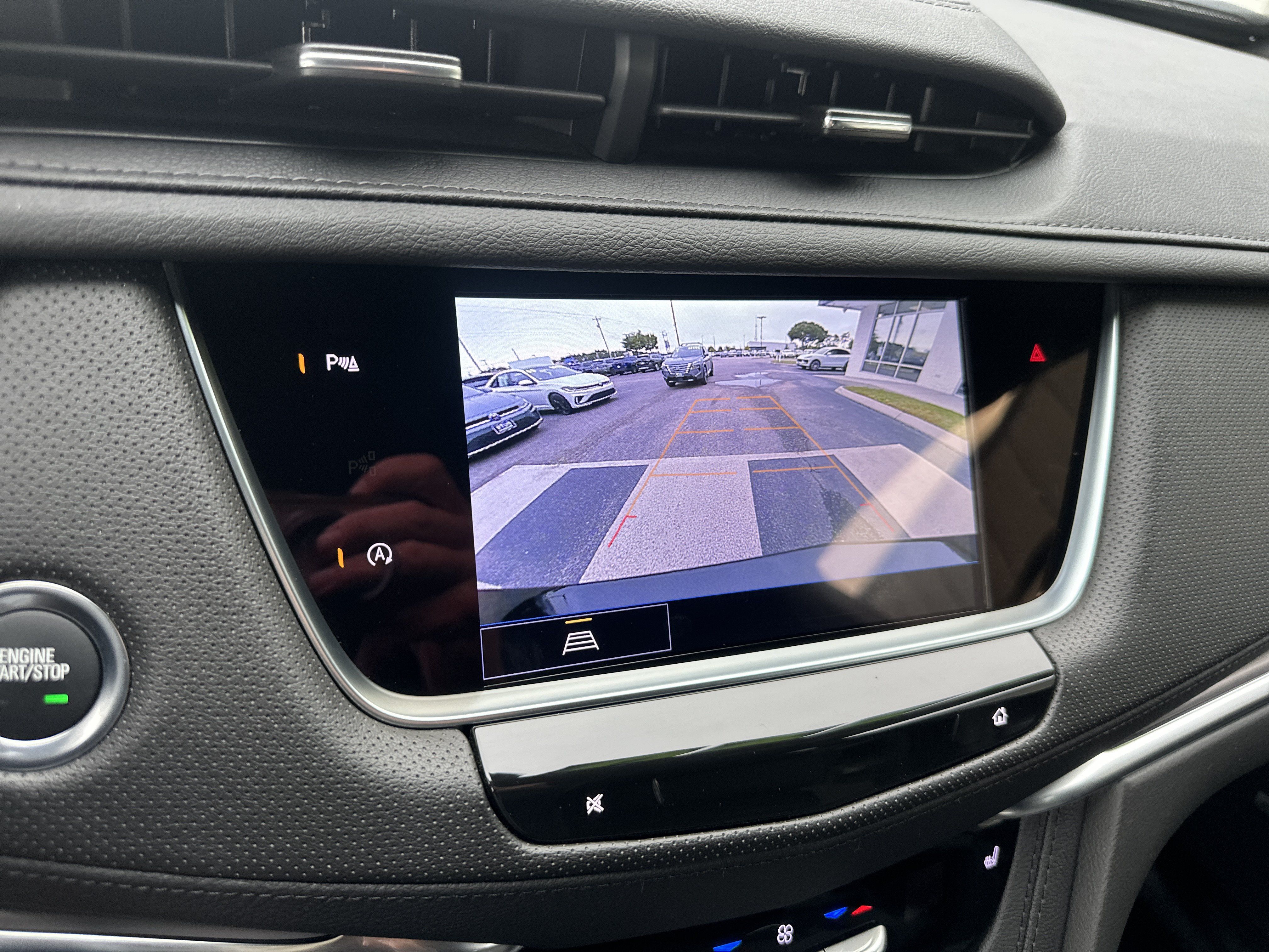 Used 2025 Cadillac XT5 Luxury FWD image 18