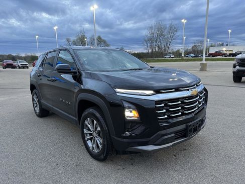 Used 2025 Chevrolet Equinox LT AWD/4WD image 10