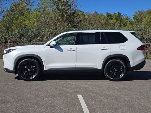 Certified 2026 Toyota Grand Highlander Platinum image 3