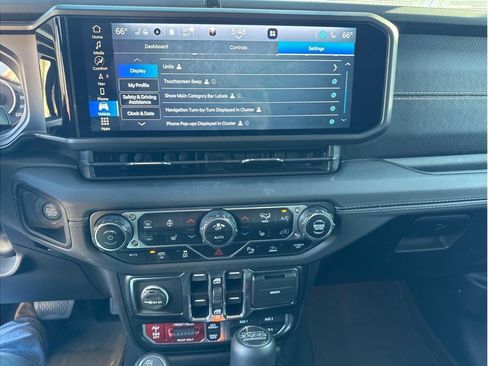 Used 2024 Jeep Wrangler Unlimited Rubicon 392 AWD/4WD image 19