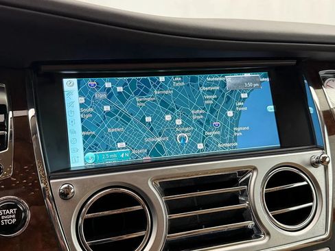Used 2016 Rolls-Royce Wraith RWD image 19