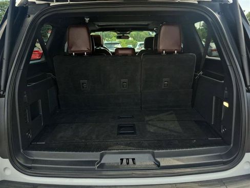 Used 2024 Ford Expedition Max Limited AWD/4WD image 39