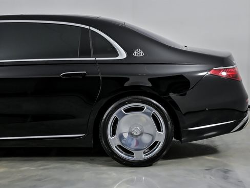 Used 2021 Mercedes-Benz Maybach S 580 Mercedes-Maybach S 580 4MATIC image 9