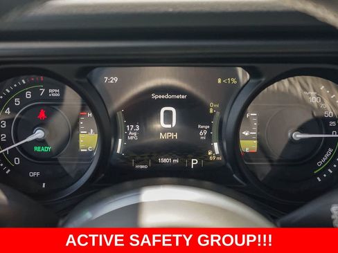 Used 2025 Jeep Wrangler Sahara w/ Safety Group image 21