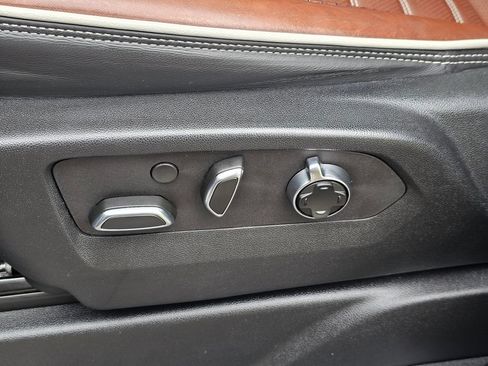 Used 2023 GMC Yukon Denali Ultimate w/ LPO, Floor Liner Package AWD/4WD image 26