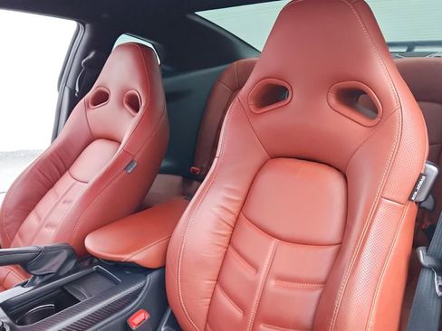 Used 2024 Nissan GT-R Premium w/ Premium Interior Package image 15