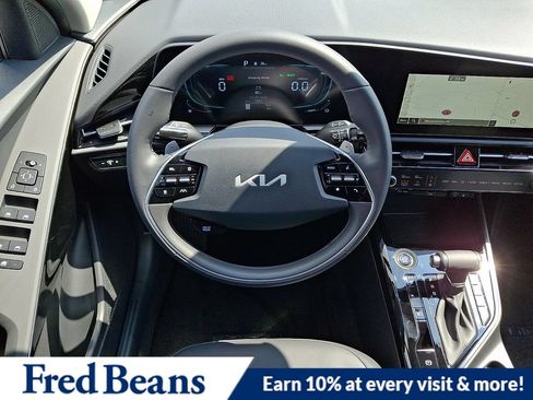 New 2026 Kia Niro EX FWD image 9