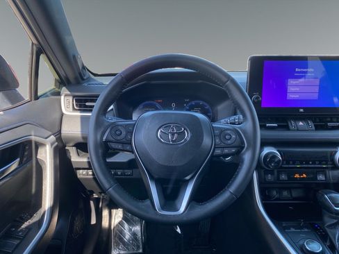 Used 2023 Toyota RAV4 XSE AWD/4WD image 12
