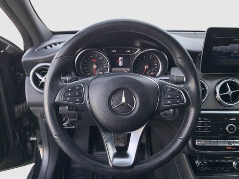 Used 2020 Mercedes-Benz GLA 250 4MATIC image 15