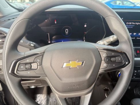 Used 2025 Chevrolet TrailBlazer LT image 28