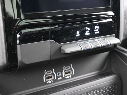 New 2026 RAM 1500 Laramie w/ Night Edition AWD/4WD image 18