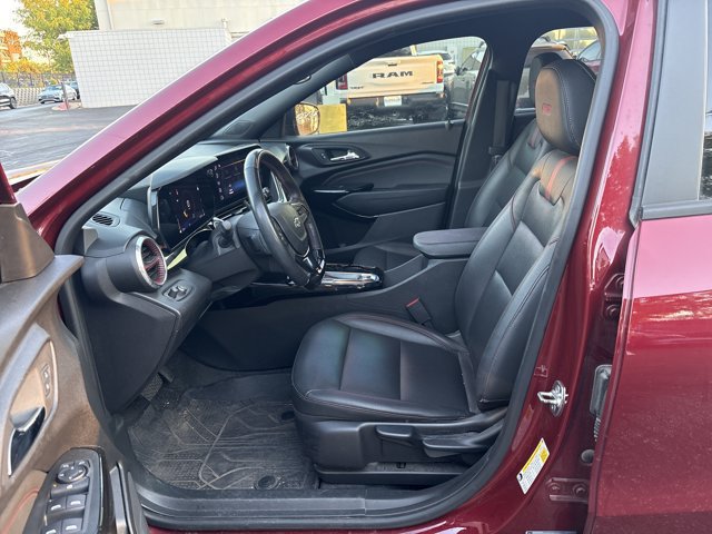 Used 2024 Chevrolet Trax RS w/ Driver Confidence Package FWD image 9
