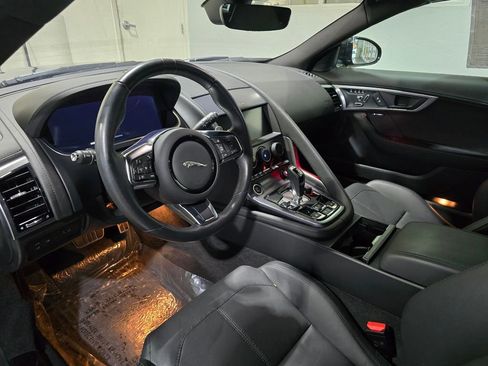 Used 2021 Jaguar F-TYPE R-Dynamic image 9