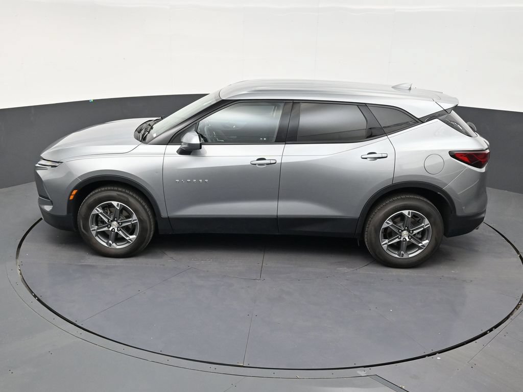 Used 2023 Chevrolet Blazer LT w/ LPO, Floor Liner Package FWD image 12