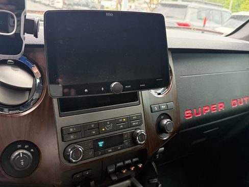 Used 2012 Ford F250 Lariat w/ Lariat Ultimate Pkg AWD/4WD image 31
