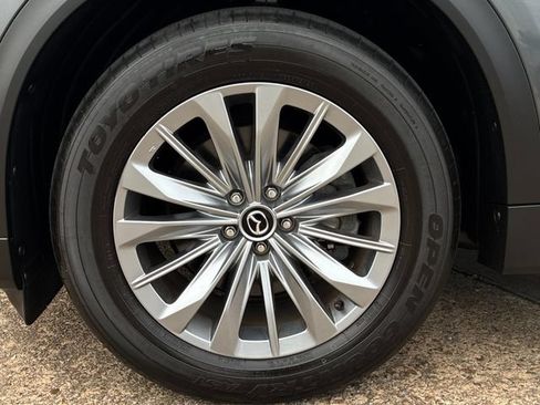 Used 2024 MAZDA CX-90 Plug-In Hybrid w/ Preferred AWD/4WD image 30