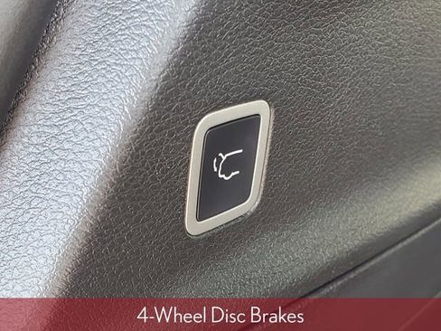 Used 2023 Chrysler Pacifica Touring-L w/ S Appearance Package AWD/4WD image 37