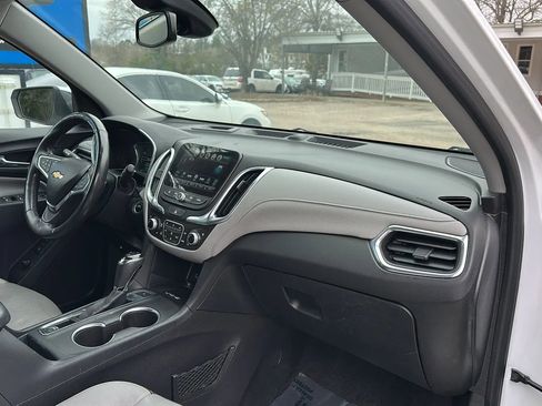 Used 2018 Chevrolet Equinox Premier image 23