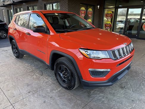 Used 2018 Jeep Compass Sport image 4