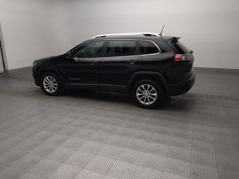 Used 2019 Jeep Cherokee Latitude w/ Popular Appearance Group FWD image 3