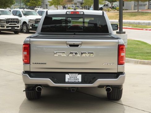 Used 2025 RAM 1500 Laramie w/ Sport Appearance Package AWD/4WD image 4